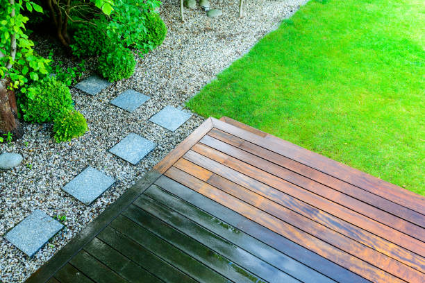 Best Pool Deck Cleaning  in Angels, CA